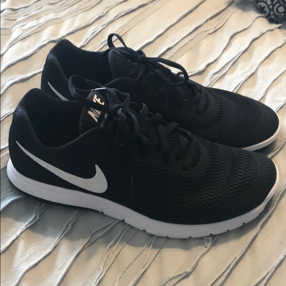 Nike Flex Experience RN 6